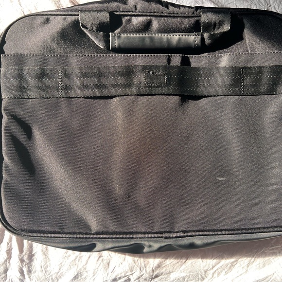 Pro Briefcase 15 - Picture 4 of 4